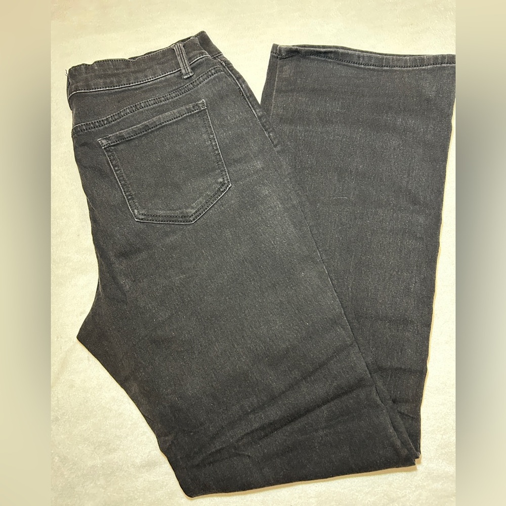 No Boundaries Mid-rise Boot cut Jean